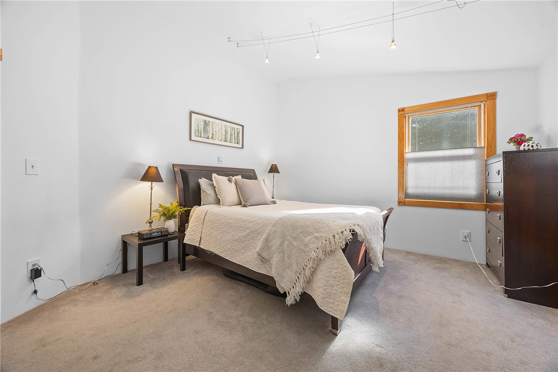 171 Pardee Road Irondequoit, NY 14609 - Photo 27 of 47