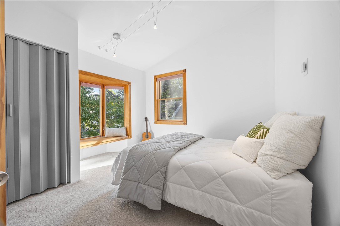 171 Pardee Road Irondequoit, NY 14609 - Photo 29 of 47