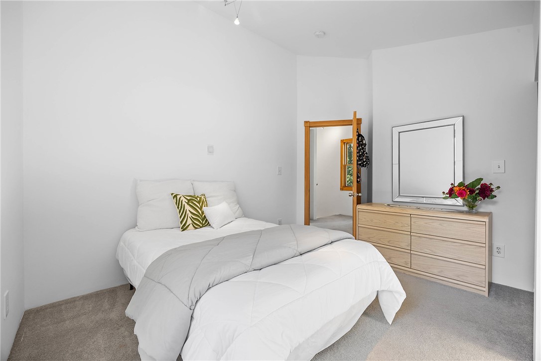 171 Pardee Road Irondequoit, NY 14609 - Photo 30 of 47