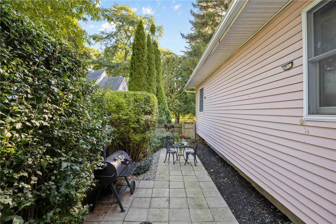 171 Pardee Road Irondequoit, NY 14609 - Photo 41 of 47