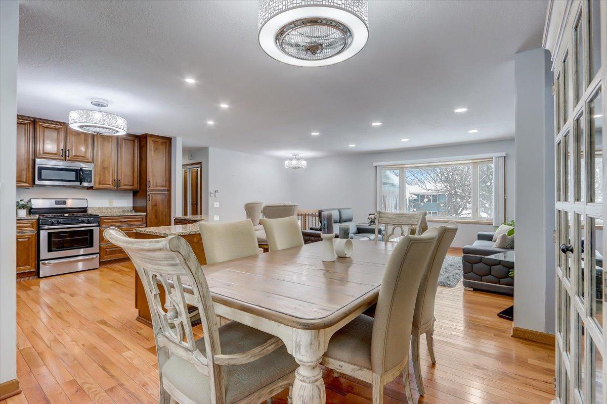 14771 Easter Avenue Apple Valley, MN 55124 - Photo 2 of 18