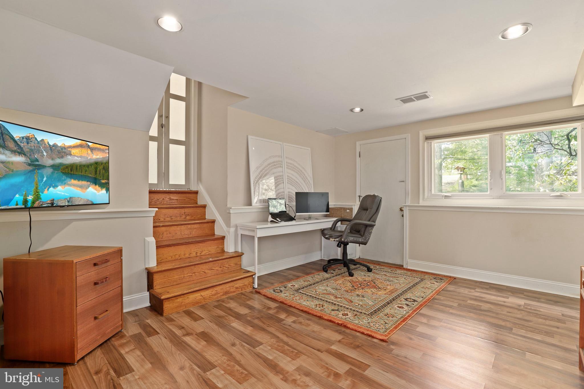 212 Burning Tree Road Lutherville-Timonium, MD 21093 - Photo 22 of 32 Gallery Image 22