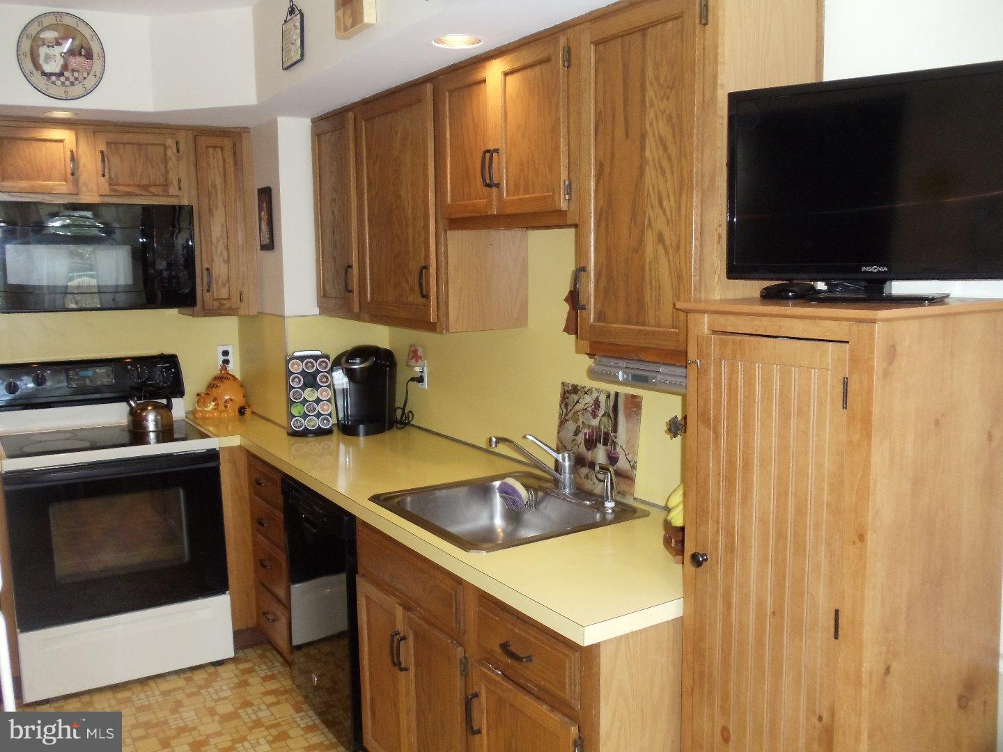 1468 Bluejay Road Abington, PA 19001 - Photo 11 of 25 Gallery Image 11
