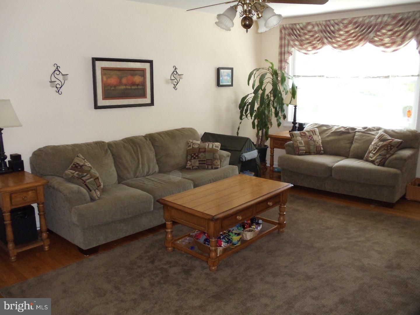 1468 Bluejay Road Abington, PA 19001 - Photo 8 of 25 Gallery Image 8