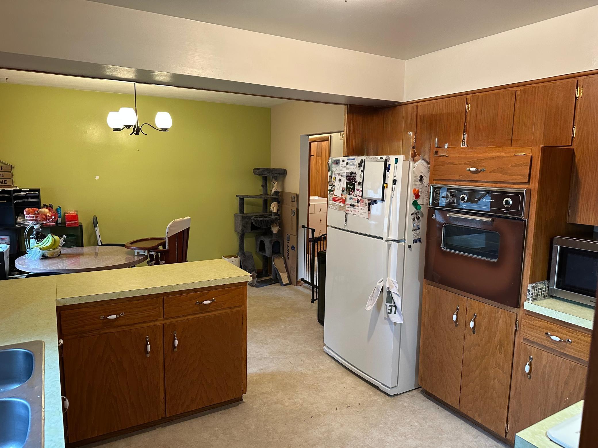 100 Deschepper Street Marshall, MN 56258 - Photo 6 of 25