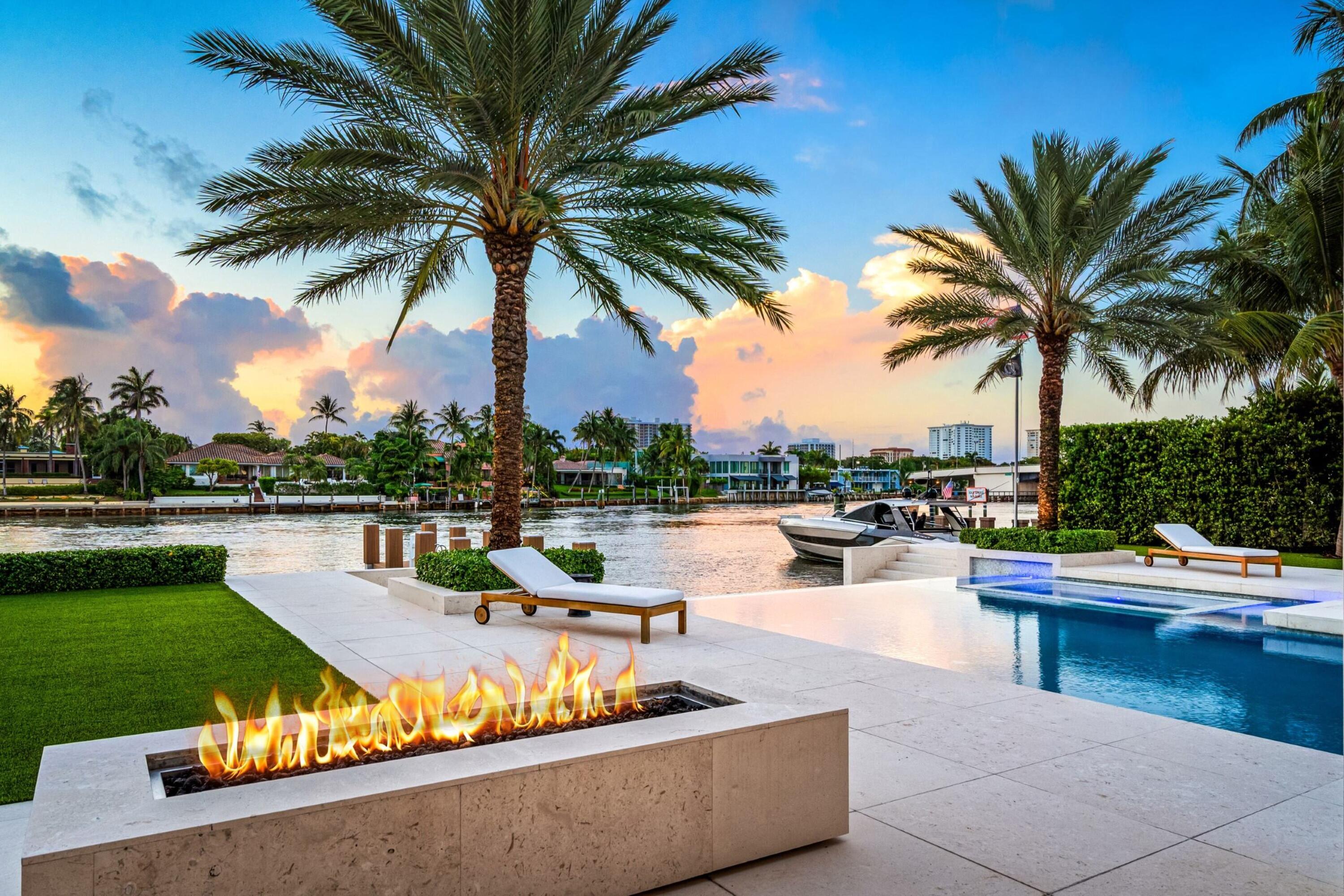 190 Northeast 5th Avenue Boca Raton, FL 33432 - Photo 7 of 8 PATIO_LEFT_SUNRISE