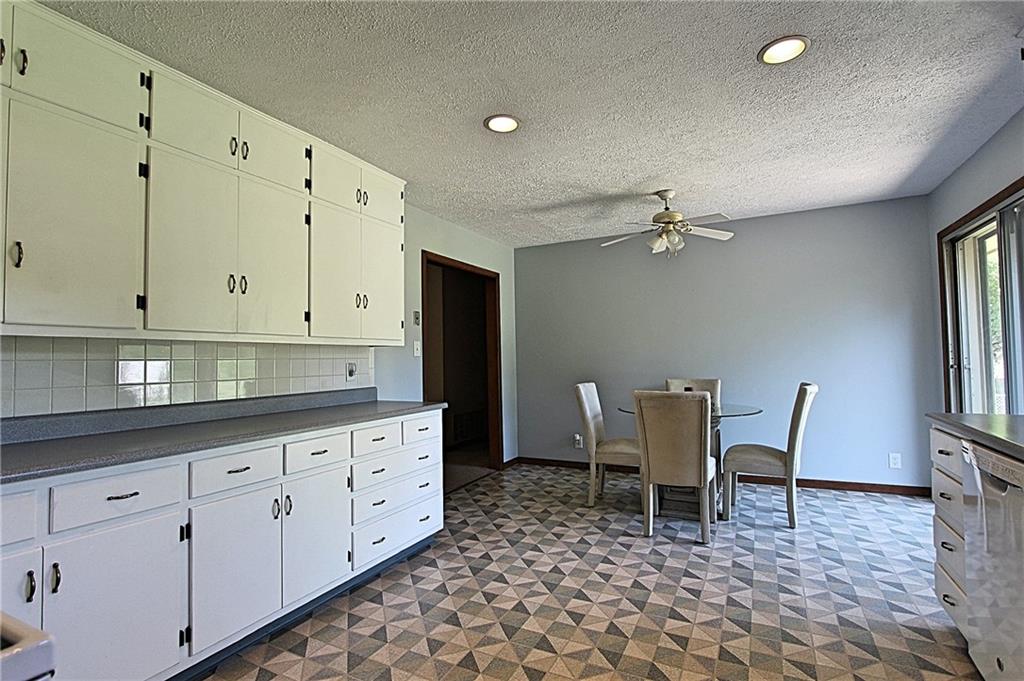 120 Heiny Road Indianapolis, IN 46217 - Photo 4 of 21 Gallery Image 4