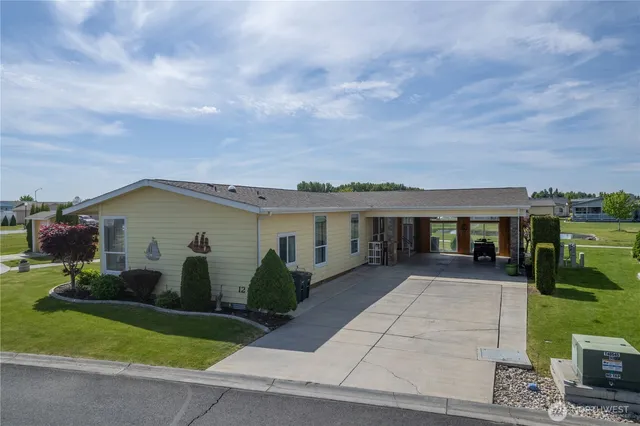 $195,000 | 1701 Burr Avenue, Unit 12, Moses Lake, WA 98837