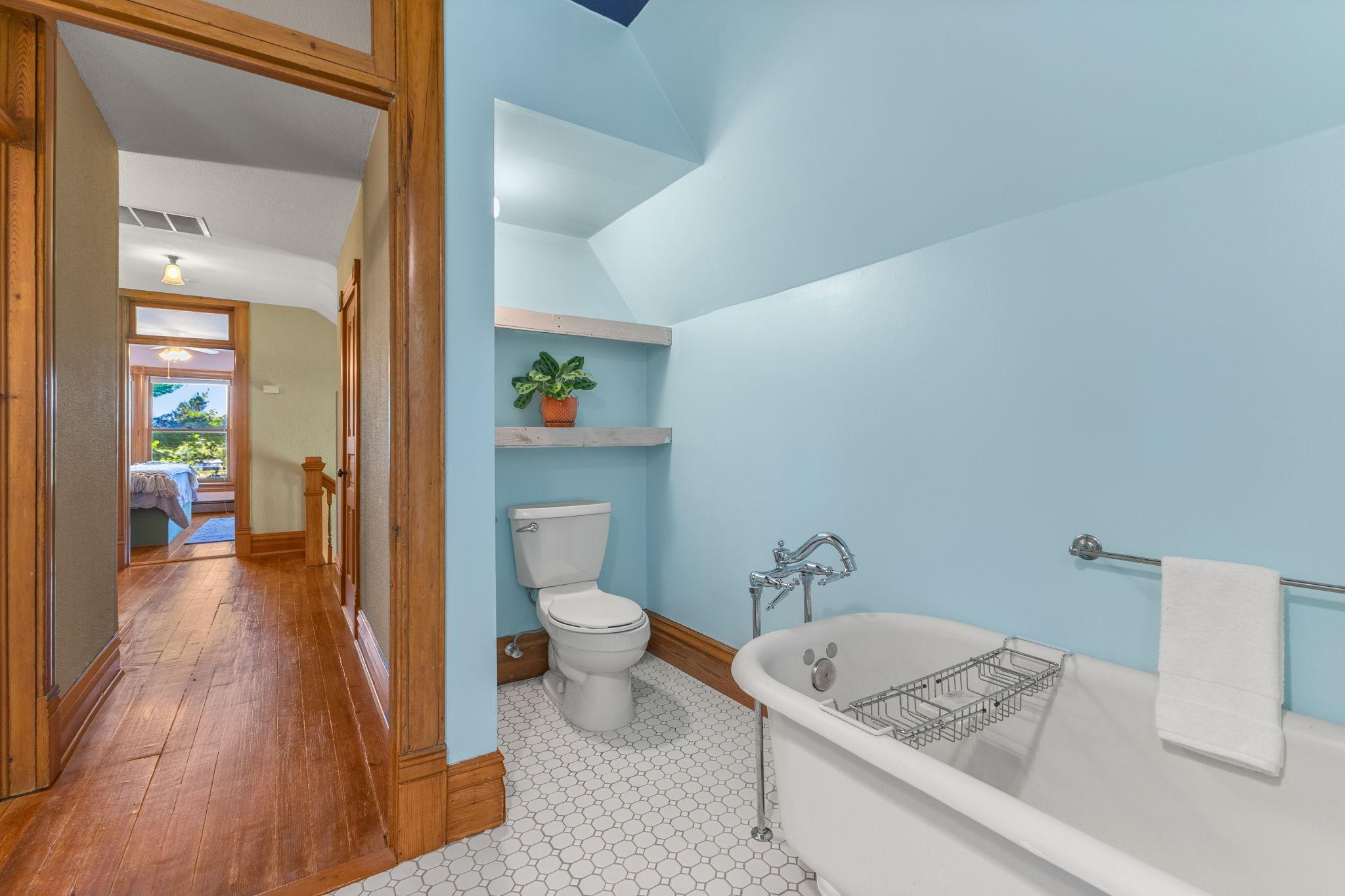 228 Summit Avenue Center City, MN 55012 - Photo 38 of 71