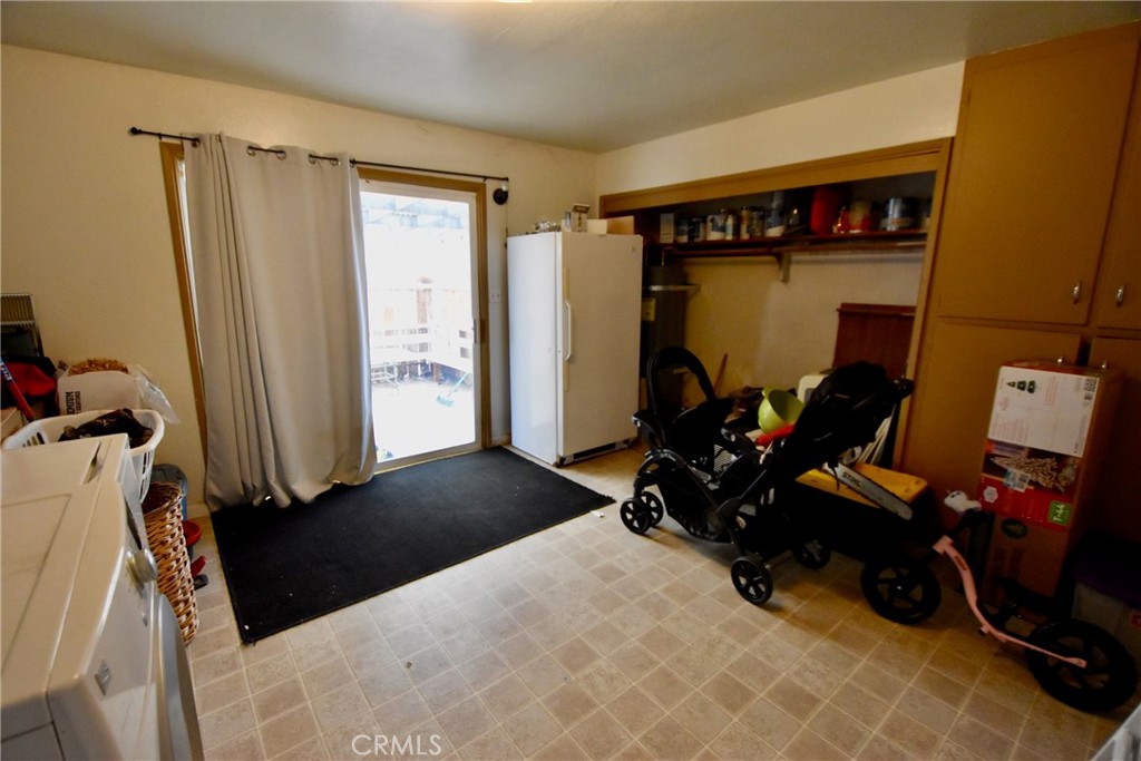 935 Truttman Lane Grenada, CA 96038 - Photo 24 of 44 a view of a room with gym equipment