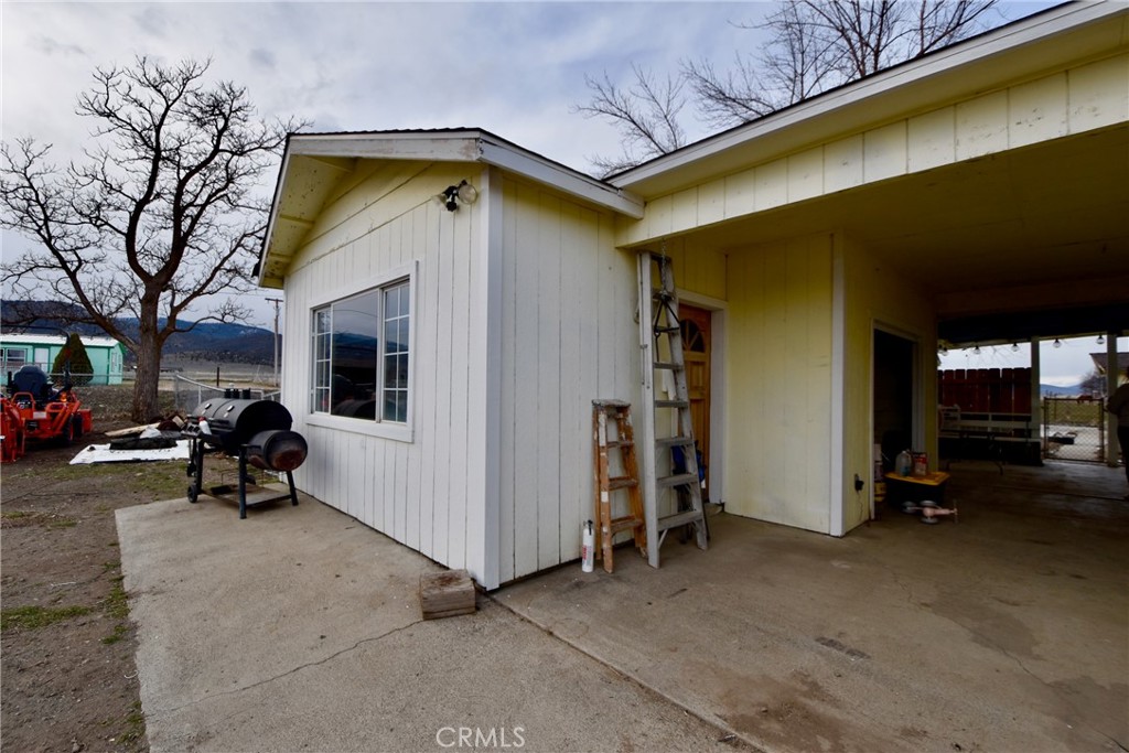 935 Truttman Lane Grenada, CA 96038 - Photo 33 of 44 a view of a car garage