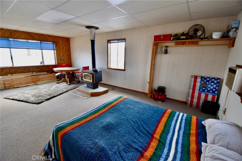 935 Truttman Lane Grenada, CA 96038 - Photo 42 of 44 a bedroom with furniture and a bed