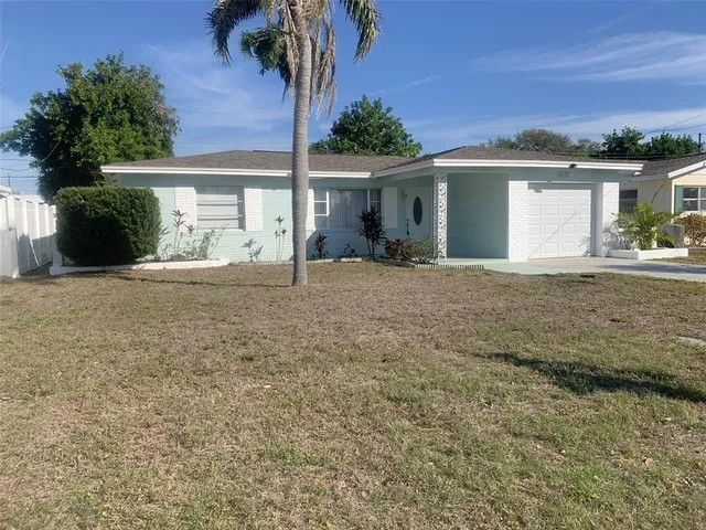 $299,900 | 6483 43rd Avenue North, Kenneth City, FL 33709