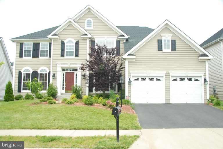8716 Lords View Loop Gainesville, VA 20155 - Photo 1 of 1 Exterior (Main)