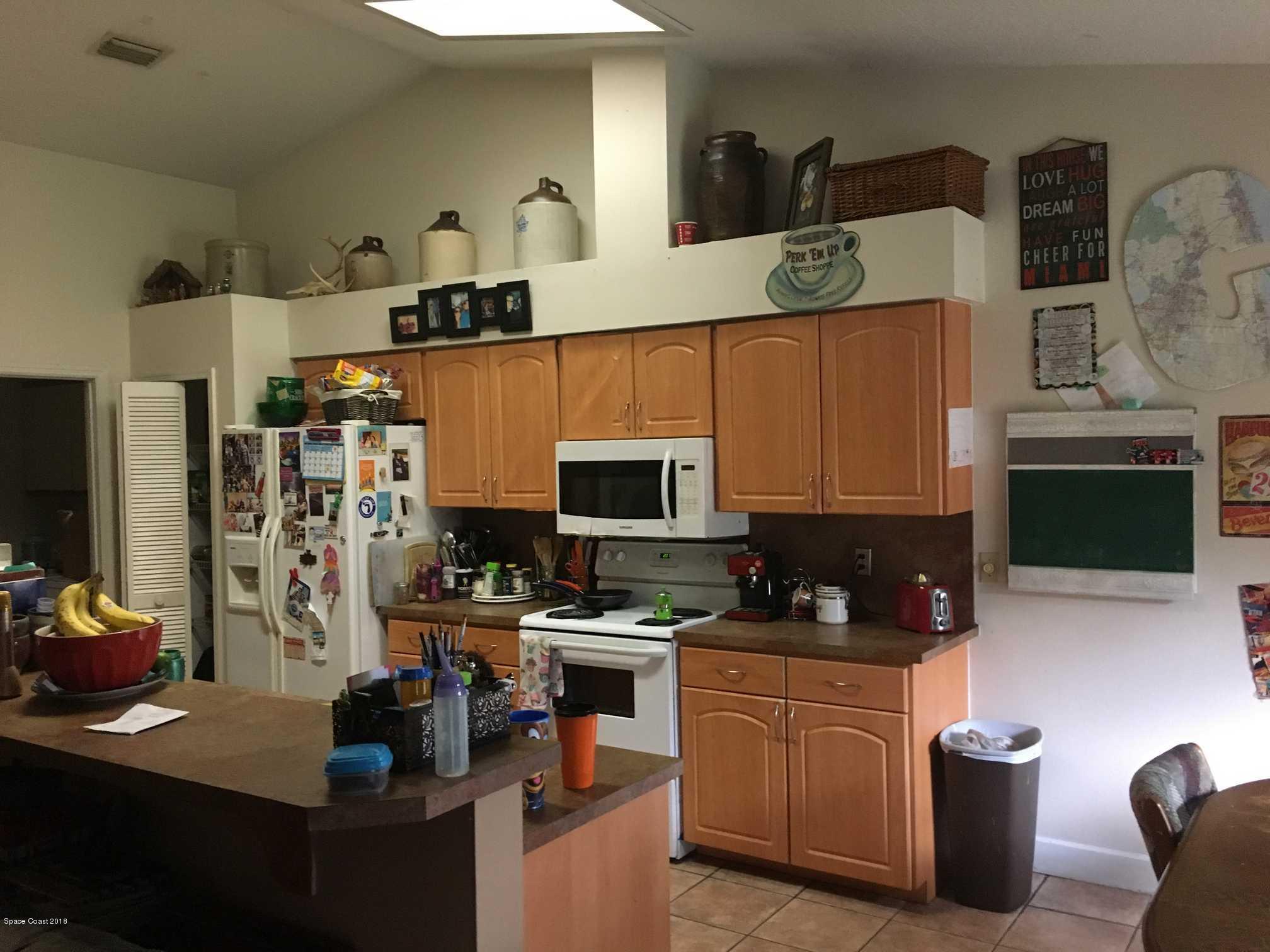 1689 Palm Ridge Road Melbourne, FL 32935 - Photo 2 of 8 1689_00001