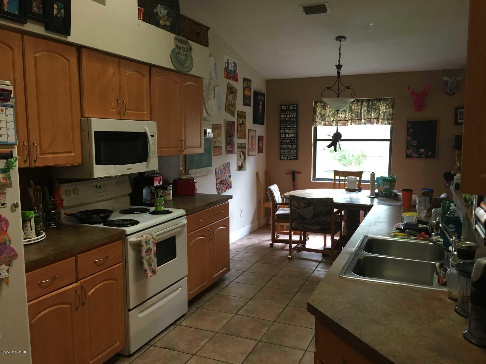 1689 Palm Ridge Road Melbourne, FL 32935 - Photo 5 of 8 1689_00004
