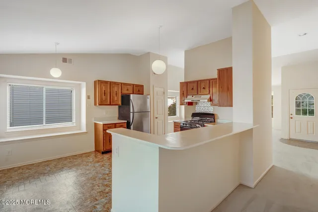 an empty room with an entryway