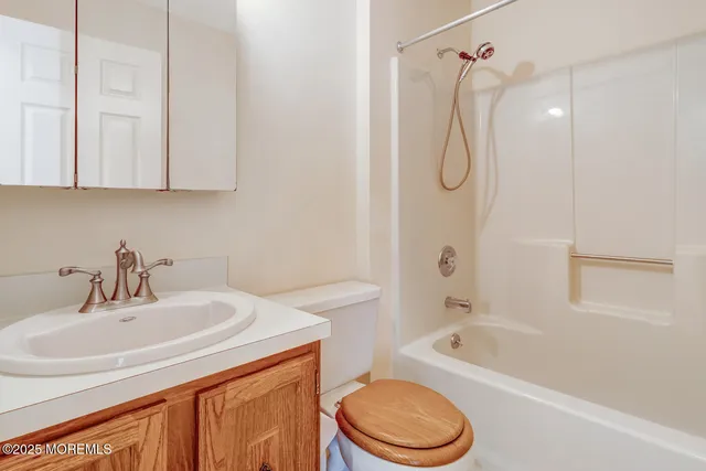 $2,500 | 405 Lexington Drive, Little Egg Harbor, NJ 08087