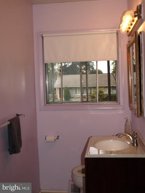 1610 Zarker Road Lancaster, PA 17601 - Photo 11 of 11