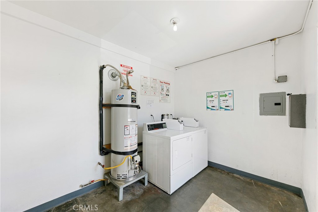 1242 Cedar Avenue Long Beach, CA 90813 - Photo 22 of 22 a utility room with dryer and washer