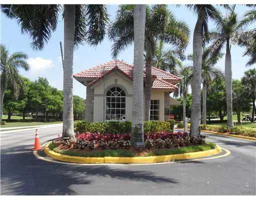 $4,390 | 6292 Shadow Tree Lane, Lake Worth, FL 33463