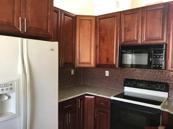 $4,390 | 6292 Shadow Tree Lane, Lake Worth, FL 33463