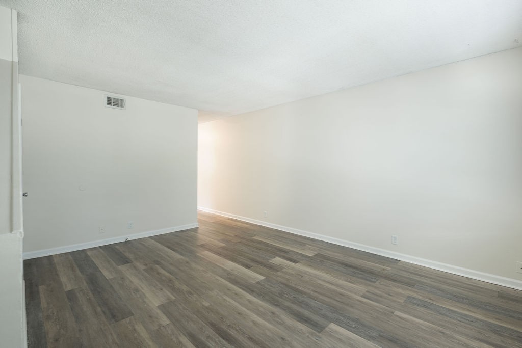 616 Castlegate Drive Nashville, TN 37217 - Photo 6 of 19 a view of an empty room