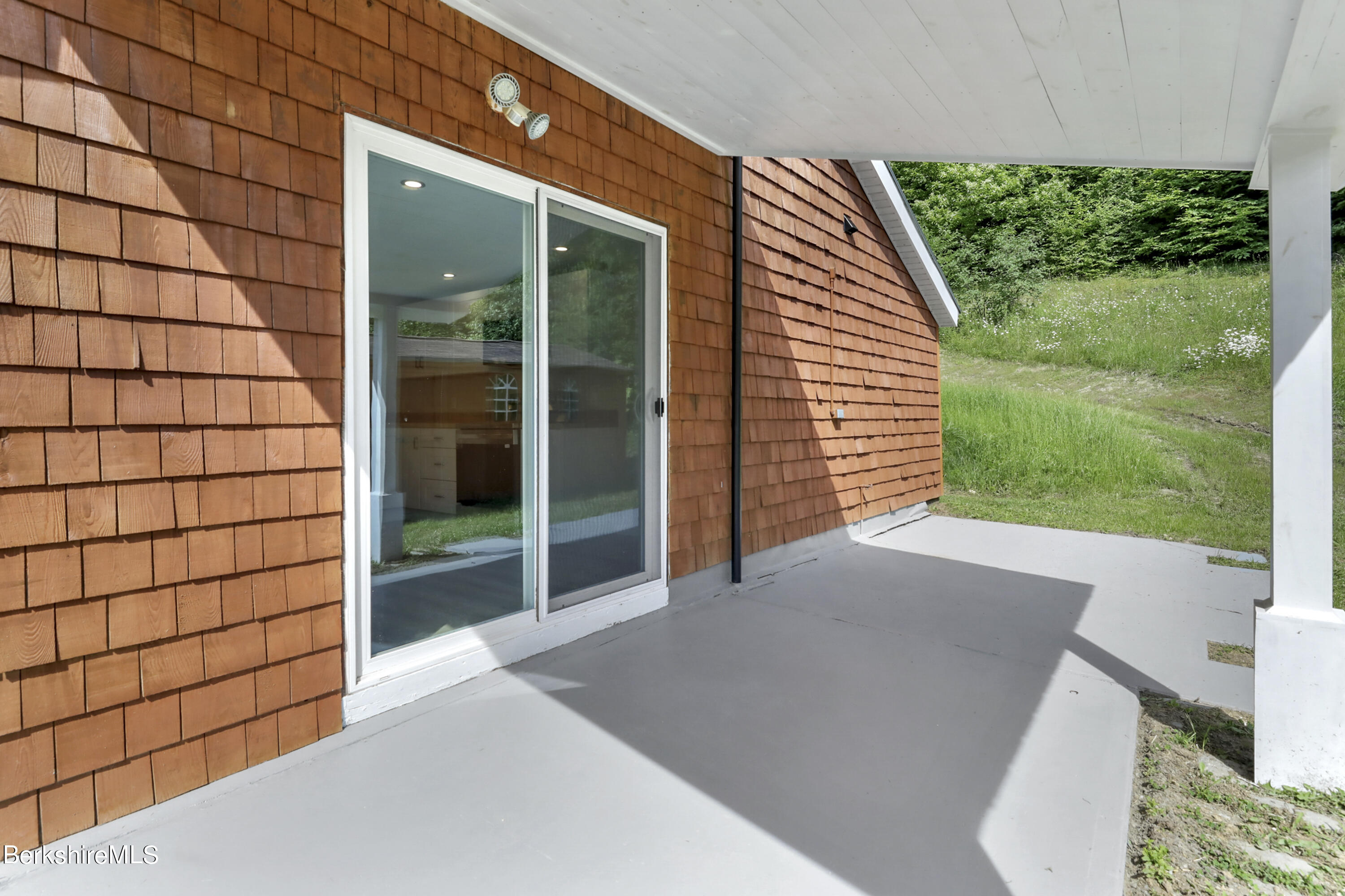 656 Reservoir Road North Adams, MA 01247 - Photo 23 of 34 Patio