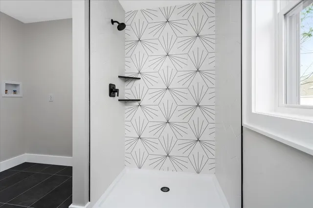 $729,000 | 5 Jennifer Drive, Unit B, Merrimack, NH 03054