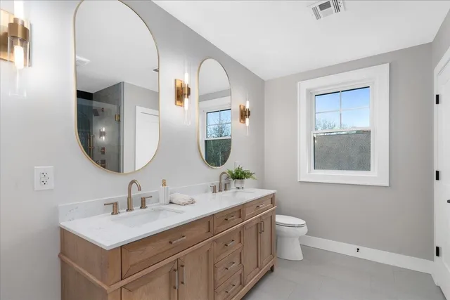 $729,000 | 5 Jennifer Drive, Unit B, Merrimack, NH 03054