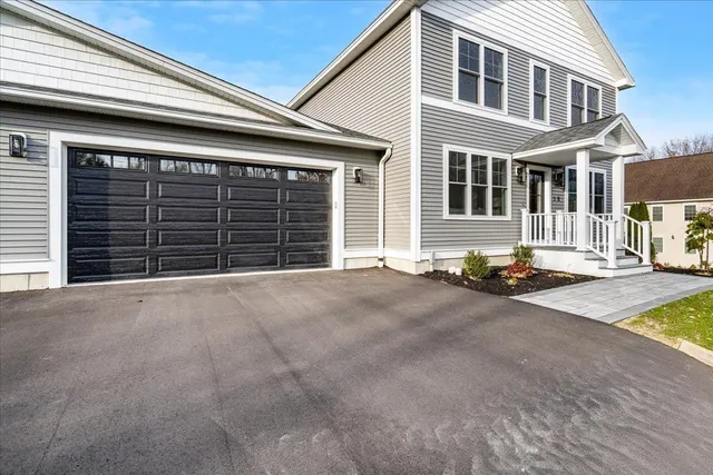 $729,000 | 5 Jennifer Drive, Unit B, Merrimack, NH 03054