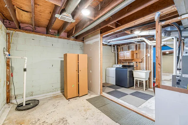 $279,900 | 33363 Bertrand Street, Niles, MI 49120