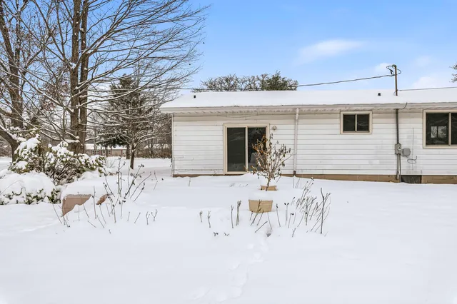 $279,900 | 33363 Bertrand Street, Niles, MI 49120