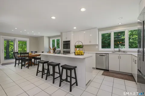 $1,150,000 | 3 High Valley Road, Ridgefield, CT 06877