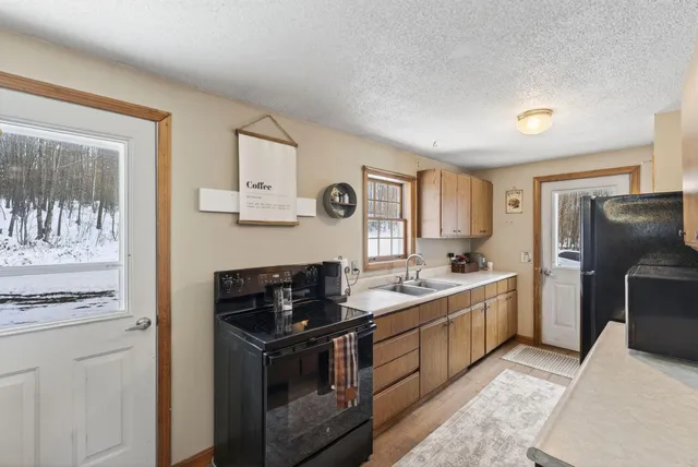 $285,000 | 3187 Middle Road, Sidney, ME 04330