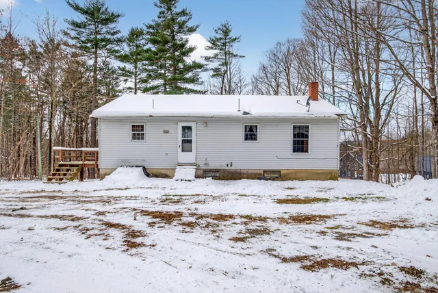 $285,000 | 3187 Middle Road, Sidney, ME 04330