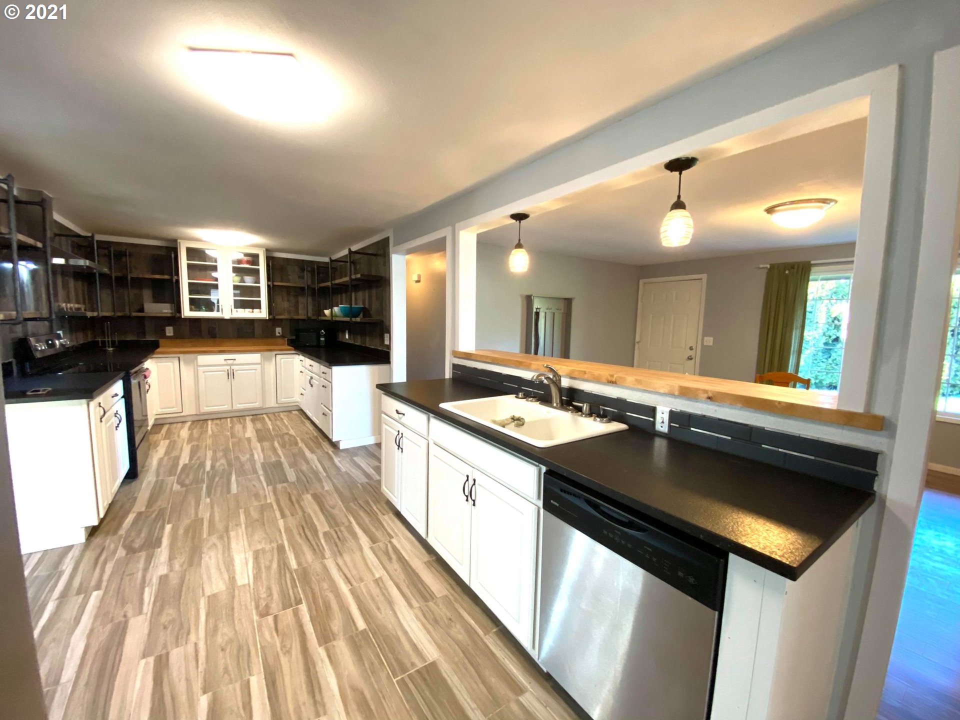 1158 South 39th Street Springfield, OR 97478 - Photo 5 of 18