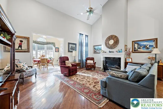 $549,999 | 400 Inverness Circle, Easton, PA 18042