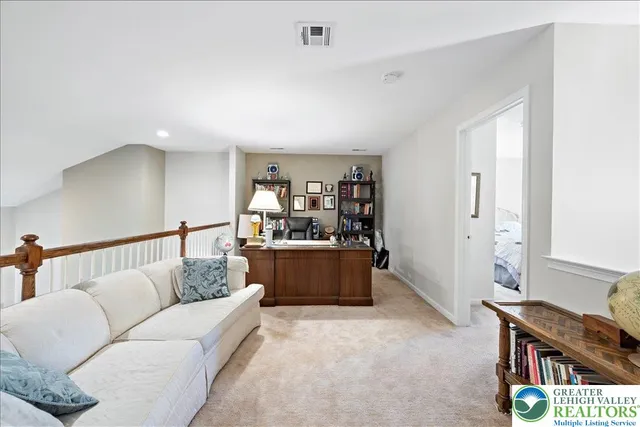 $549,999 | 400 Inverness Circle, Easton, PA 18042