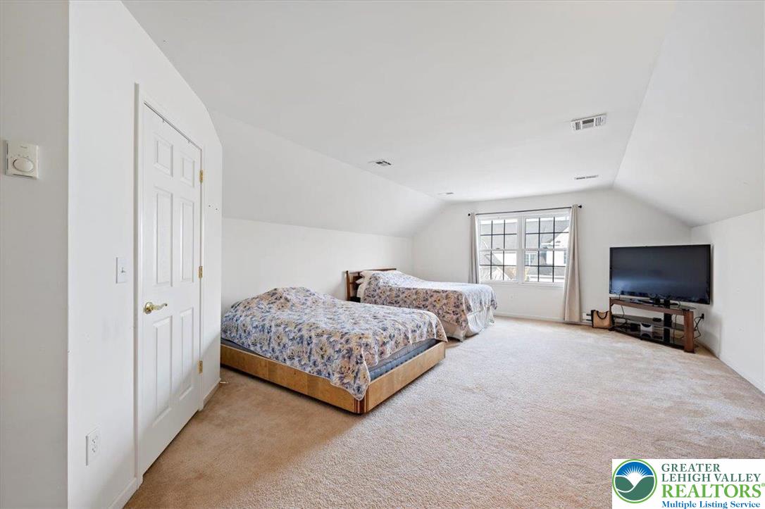 400 Inverness Circle Easton, PA 18042 - Photo 25 of 47 guest room 2