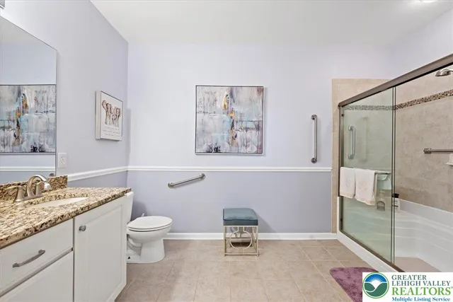 $549,999 | 400 Inverness Circle, Easton, PA 18042