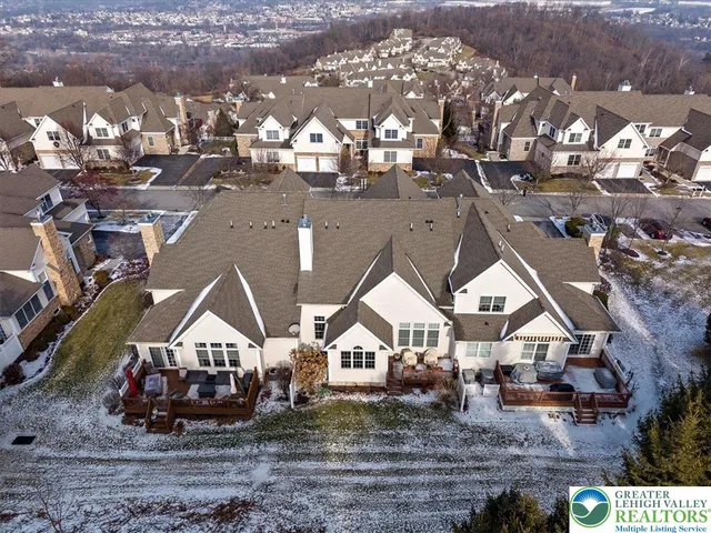 $549,999 | 400 Inverness Circle, Easton, PA 18042