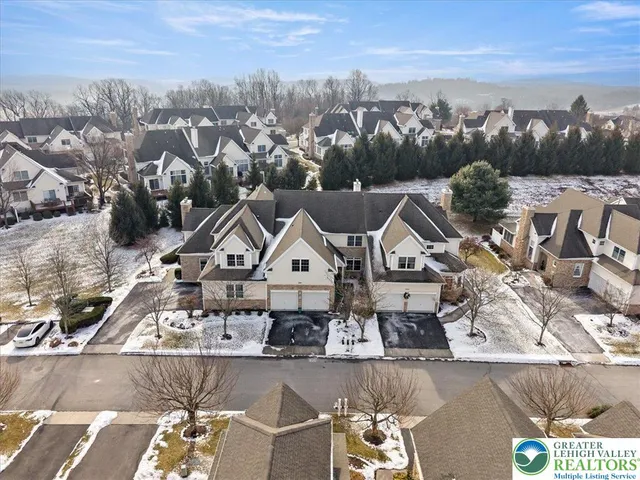 $549,999 | 400 Inverness Circle, Easton, PA 18042