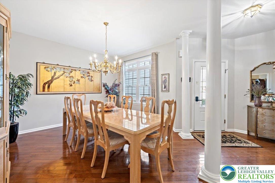 400 Inverness Circle Easton, PA 18042 - Photo 6 of 47 dining room