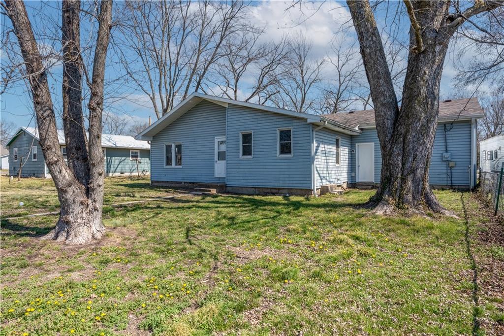 304 Chestnut Street La Monte, MO 65337 - Photo 50 of 64