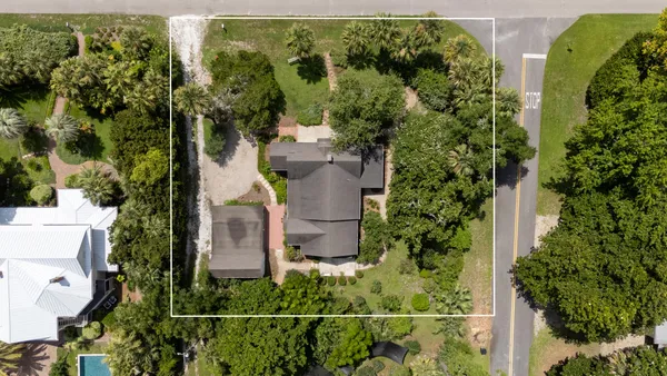 $795,000 | 145 Bay Avenue, Apalachicola, FL 32320