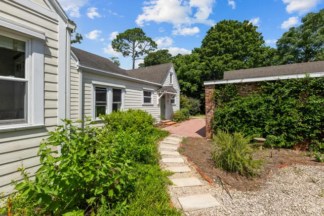 $795,000 | 145 Bay Avenue, Apalachicola, FL 32320