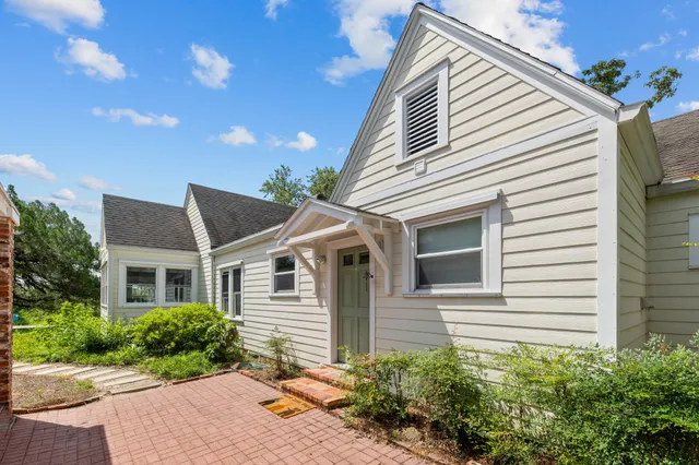 $795,000 | 145 Bay Avenue, Apalachicola, FL 32320