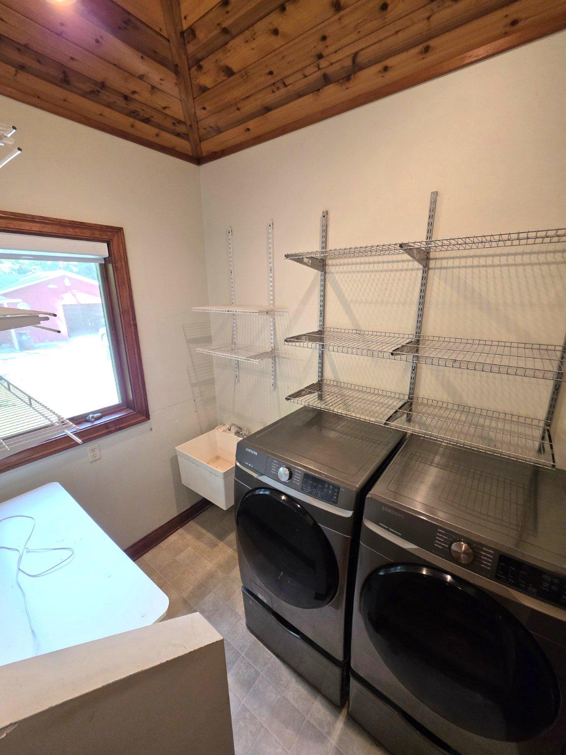 1178 Church Road Orrtanna, PA 17353 - Photo 14 of 77 laundry room