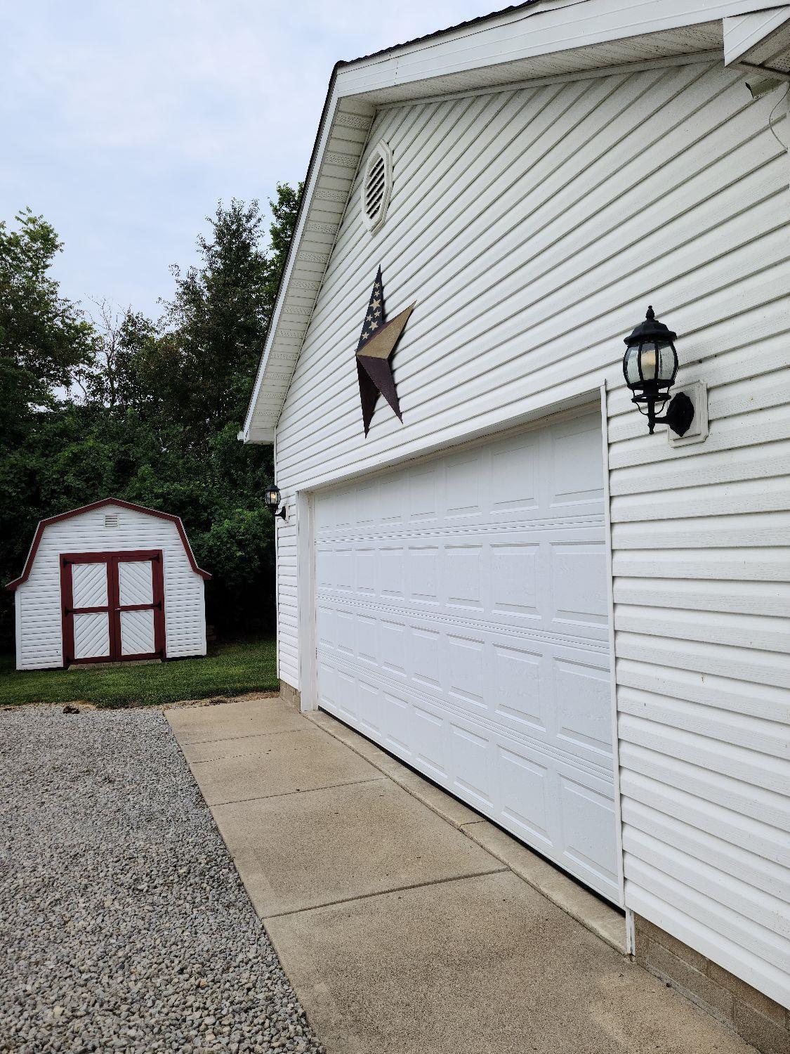 9869 Wolfe Road New Vienna, OH 45159 - Photo 20 of 26